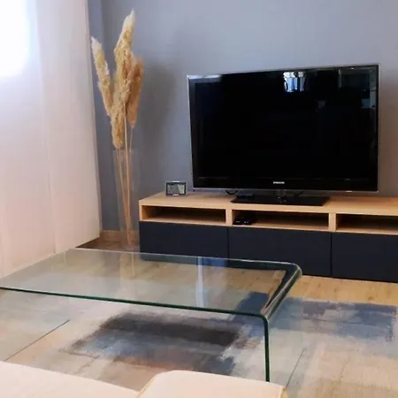 Apartment Petit Paradis Cosy T1 Bis 40M2 Independent Studio En Maison Avec Jardin & Parking Gratuit Caluire-et-Cuire