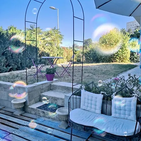 Petit Paradis Cosy T1 Bis 40M2 Independent Studio En Maison Avec Jardin & Parking Gratuit Apartment Caluire-et-Cuire