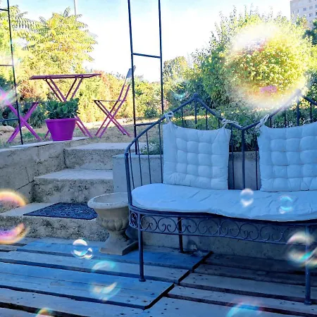 Petit Paradis Cosy T1 Bis 40M2 Independent Studio En Maison Avec Jardin & Parking Gratuit Apartment Caluire-et-Cuire