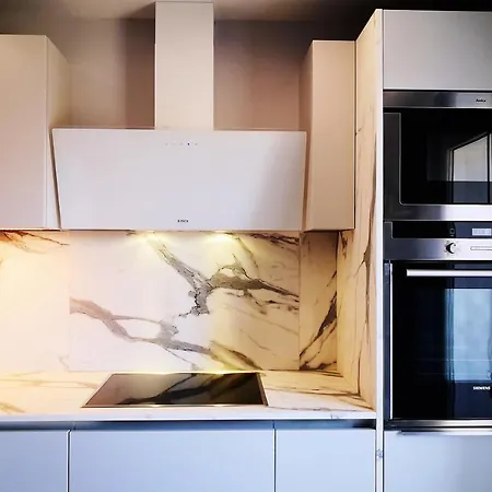 Petit Paradis Cosy T1 Bis 40M2 Independent Studio En Maison Avec Jardin & Parking Gratuit Apartment Caluire-et-Cuire